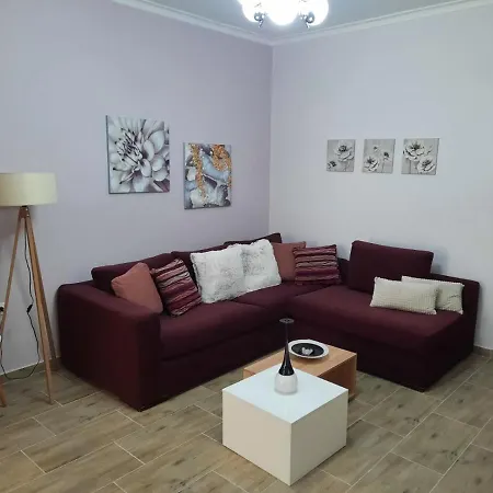 Apartment Summersense